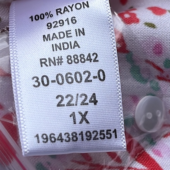 NWT Woman Within sleeveless floral blouse 22/24 - Picture 8 of 8